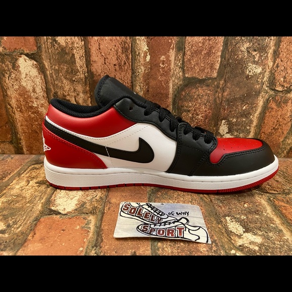 NEW Nike Air Jordan 1 Retro Low Bred Toe Red Black White Banned Chicago Mens GS - Picture 7 of 11